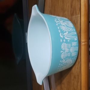 Pyrex 1 qt. Amish Butterprint #473